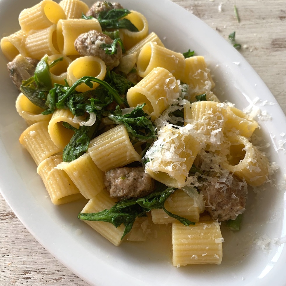 豚肉ソーセージと春菊のグルテンフリーリガトーニ 東京銀座の会員制イタリア食材専門店 ヴェンティ ピノ Venti Pino